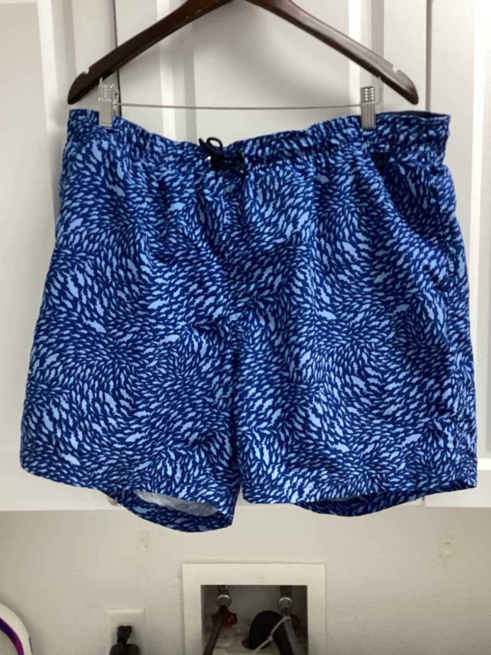 Lands' End Men's Blue Wave-Print Swim Trunks